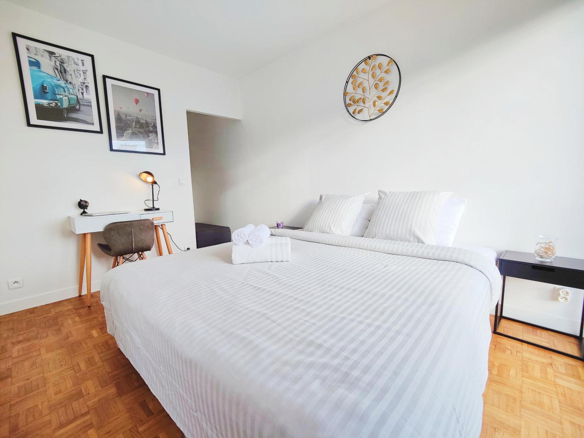 Metro A 2 Minutes Paris Centre Le Marais Apartamento Romainville Exterior foto